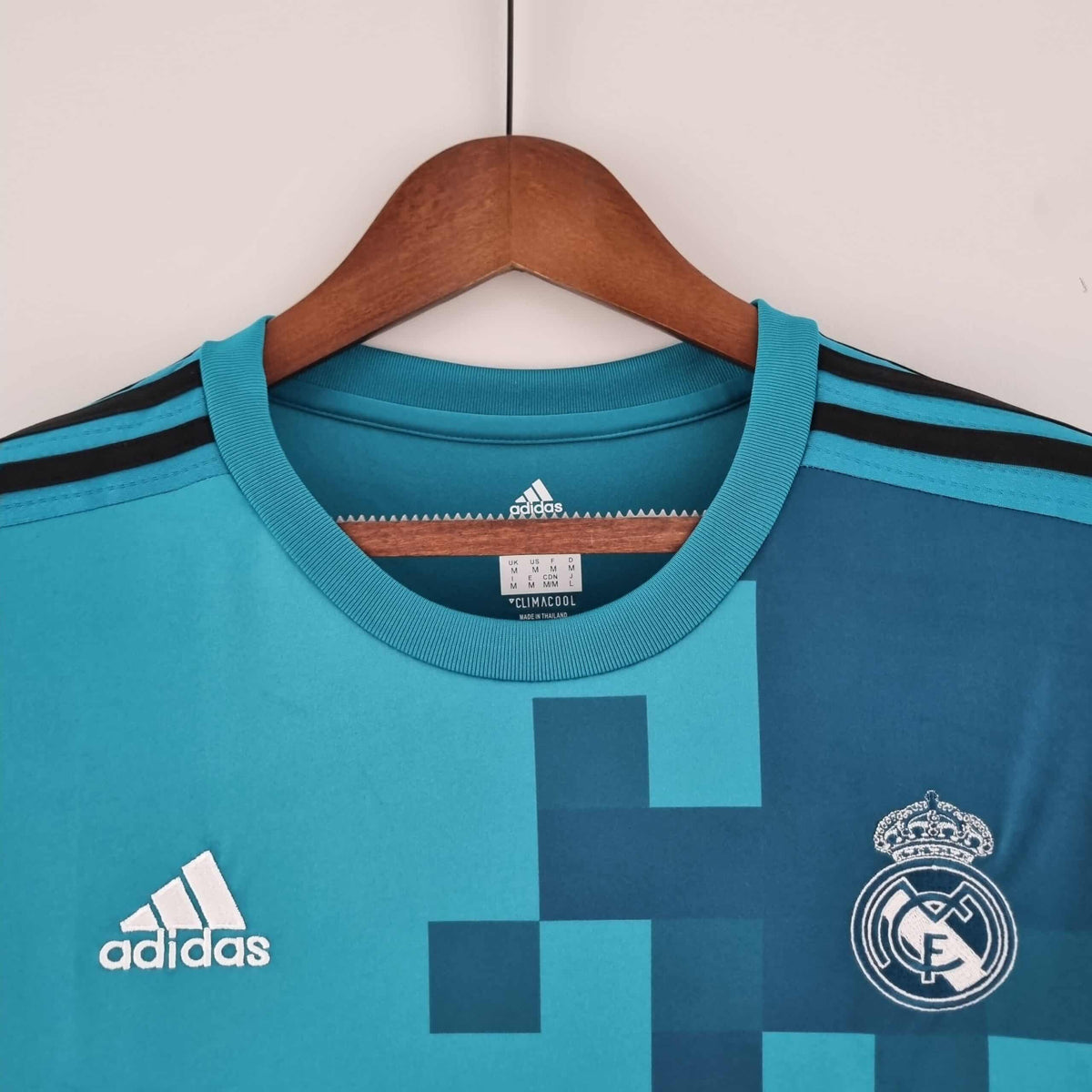 Camisa Real Madrid Third Manga Longa - 2017/18