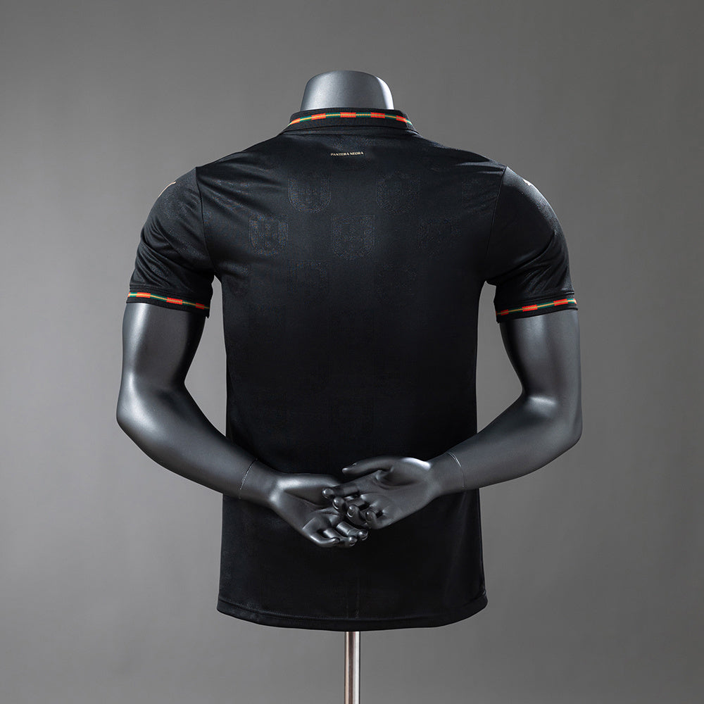 Camisa Portugal Edição Pantera Negra Eusebio – 2025/26 Modelo Jogador