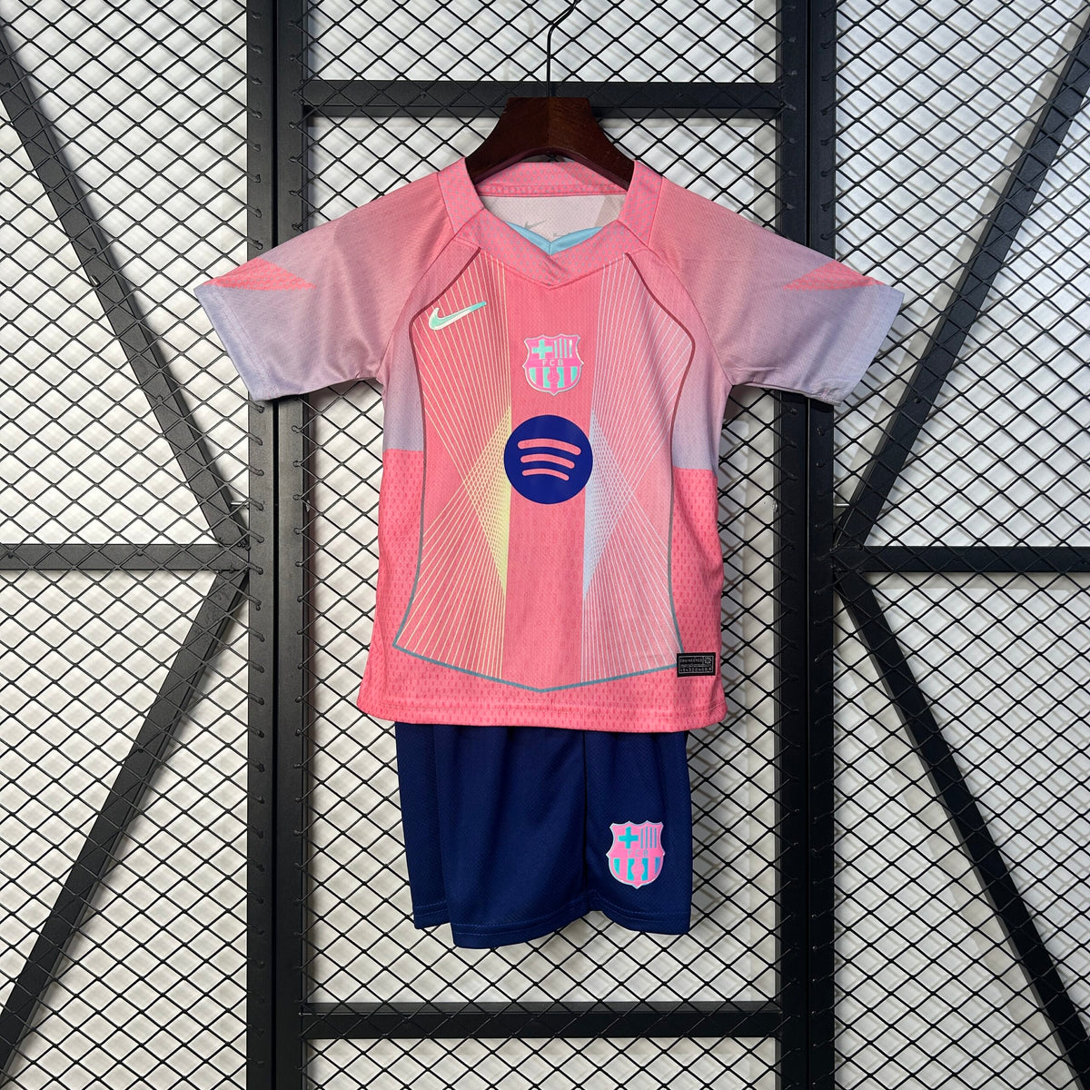 Kit Infantil Barcelona Edição Especial Rosa - 2025/26